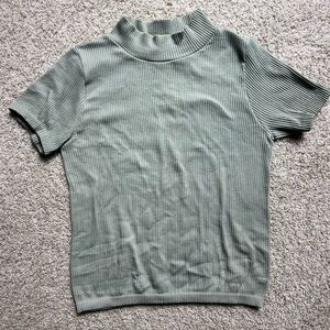 Forever 21 Ribbed Mock Neck Top in Pistachio Green